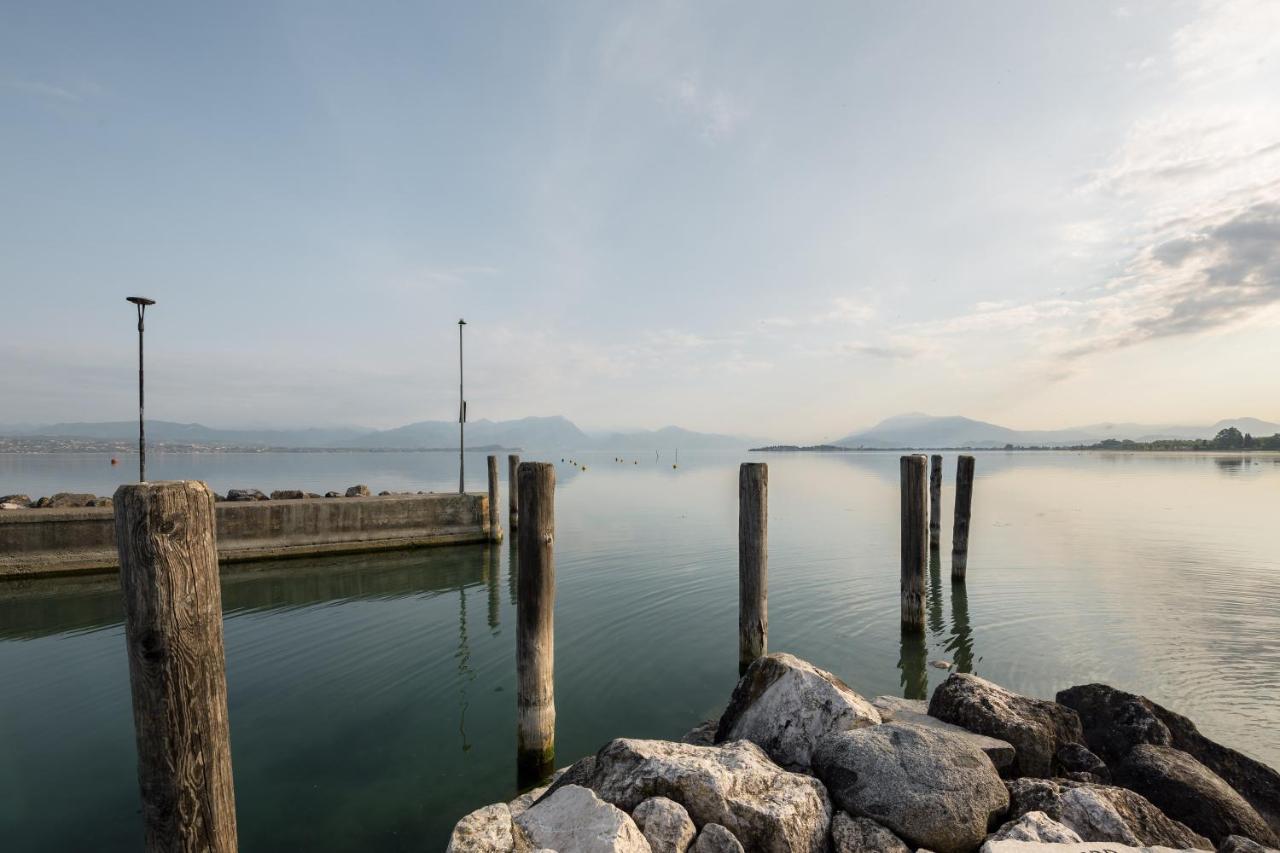 Hotel Aquila D'Oro Desenzano Desenzano del Garda Eksteriør billede