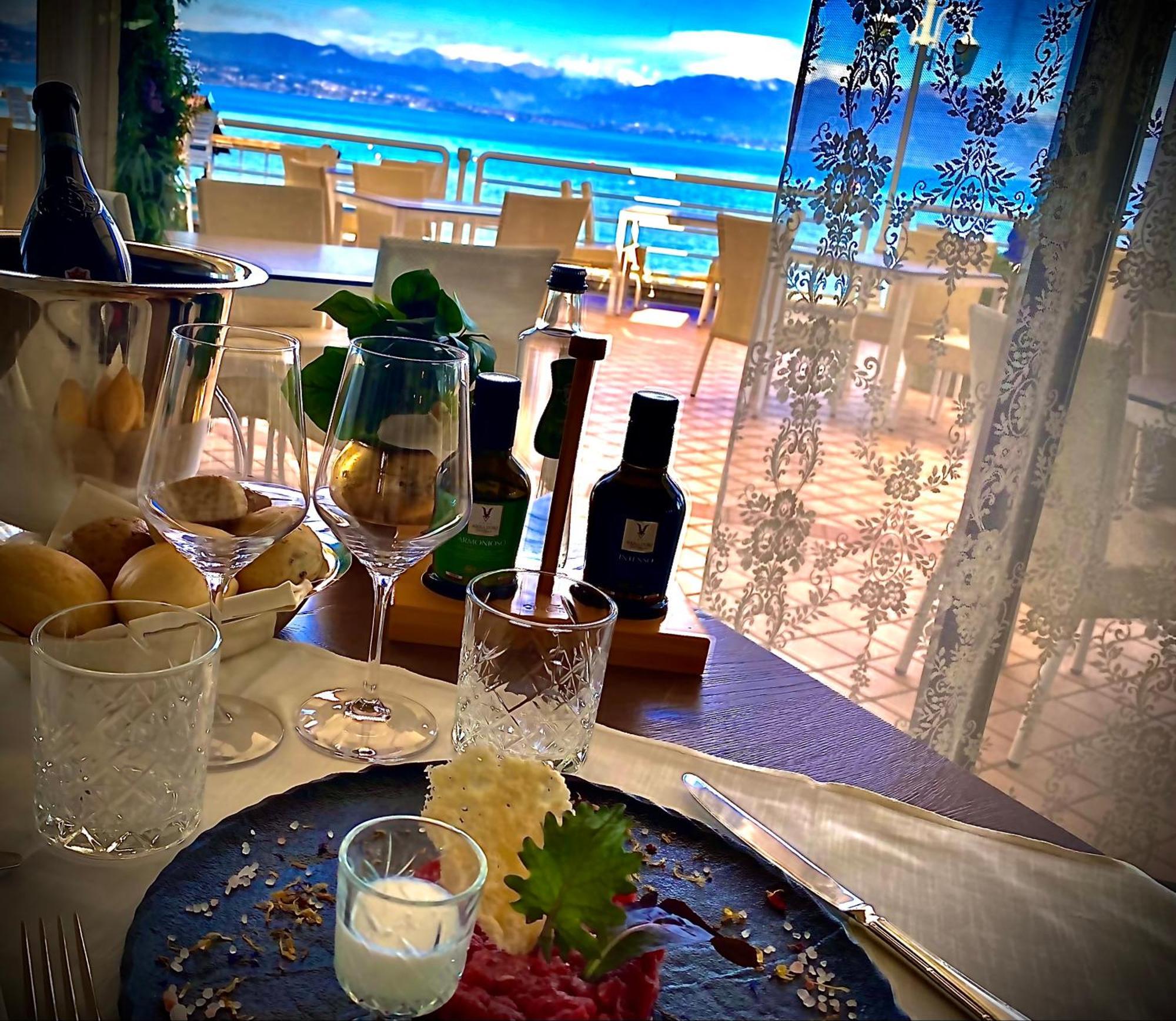Hotel Aquila D'Oro Desenzano Desenzano del Garda Eksteriør billede