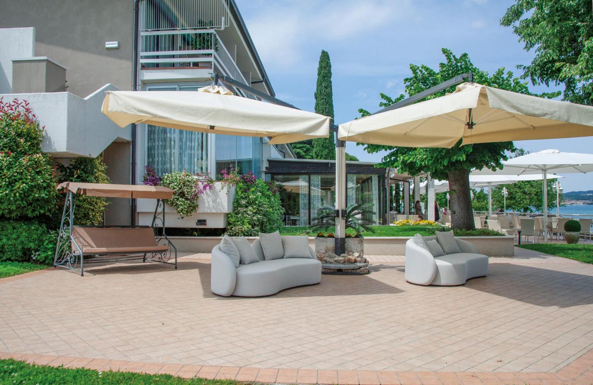 Hotel Aquila D'Oro Desenzano Desenzano del Garda Eksteriør billede