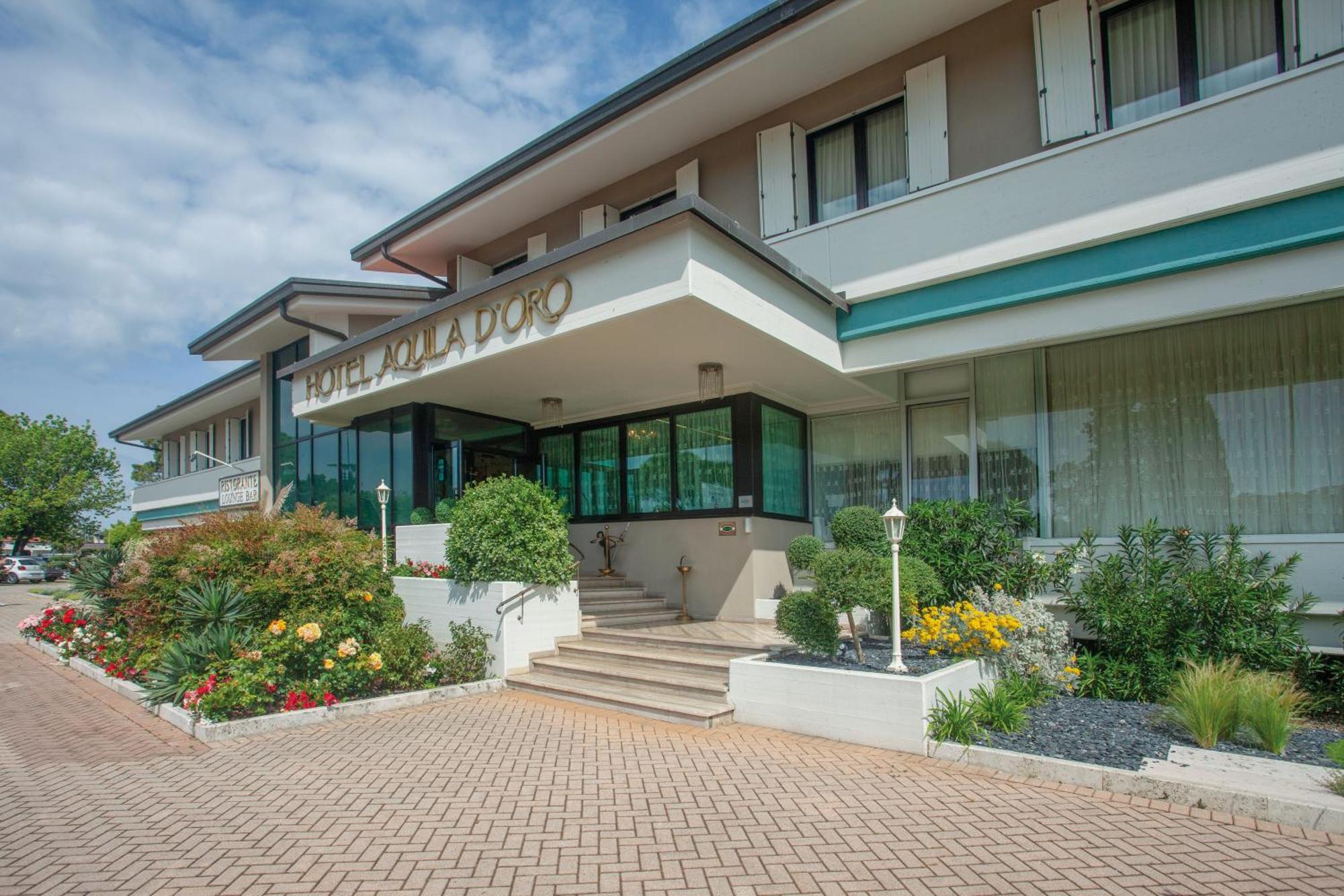 Hotel Aquila D'Oro Desenzano Desenzano del Garda Eksteriør billede